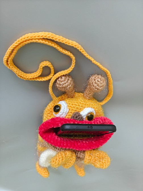 Сумочка чохол для смартфона бджілка дитяча ручна робота Нововолинськ - зображення 3