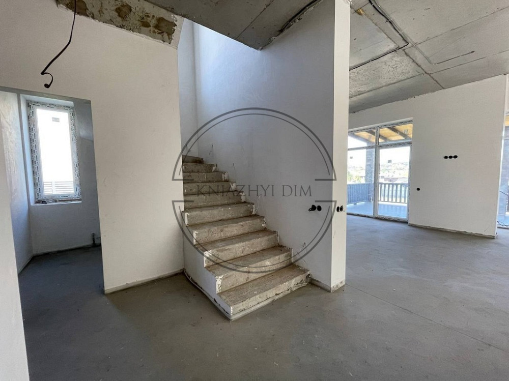 Будинок з великою ділянкою в 15 соток 206 кв.м + 40 кв.м тепла мансарда с.Ходосівка Киев - изображение 4