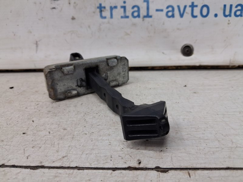 Ограничитель двери задний левый Mazda 6 GJ 2.2 DIESEL 2012 (б/у) Київ - зображення 3