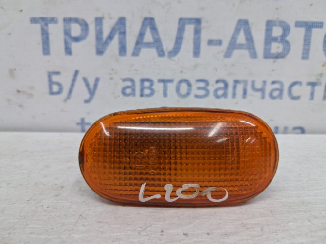 Повторитель поворотника Mitsubishi L200 KB 2.5 DIESEL 4D56 2006 (б/у) Київ - зображення 1