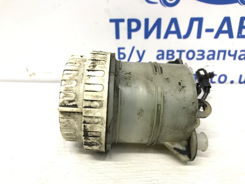 Бачок главного тормозного цилиндра Mitsubishi Pajero Sport K9 2.5 DIESEL 4D56 1996 (б/у) Киев - изображение 3