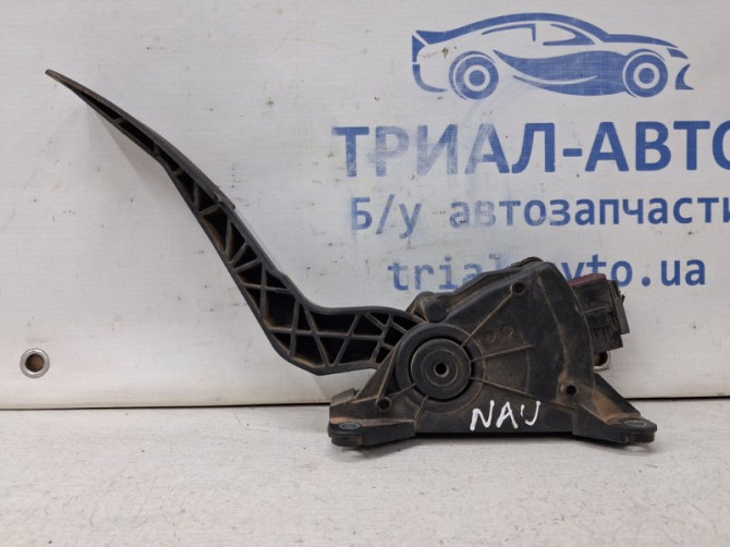 Педаль газа Nissan Navara D40 2.5 DIESEL YD25DDTI 2004 (б/у) Киев - изображение 1