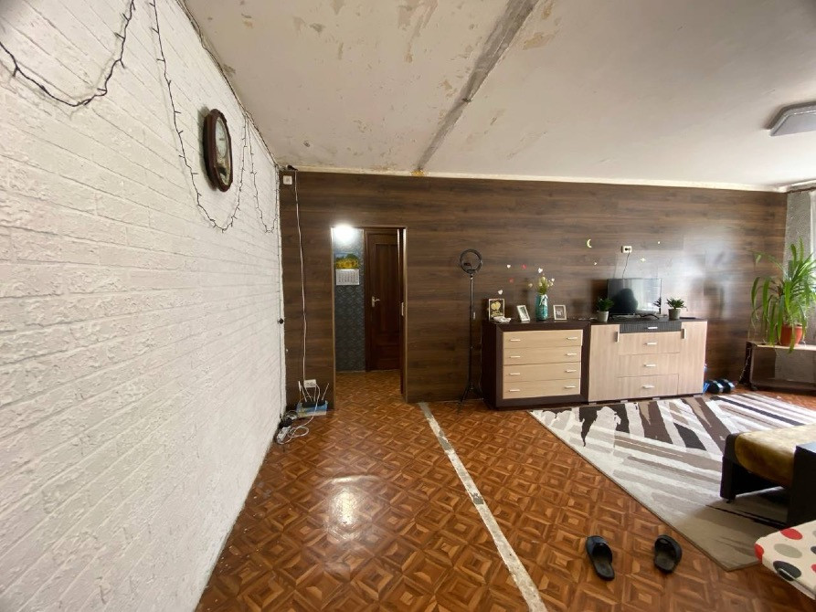 Продається велика і простора чотирикімнатна квартира в одному з найпопулярніших районів Лівого берег Кам'янське (Дніпродзержинськ) - зображення 2