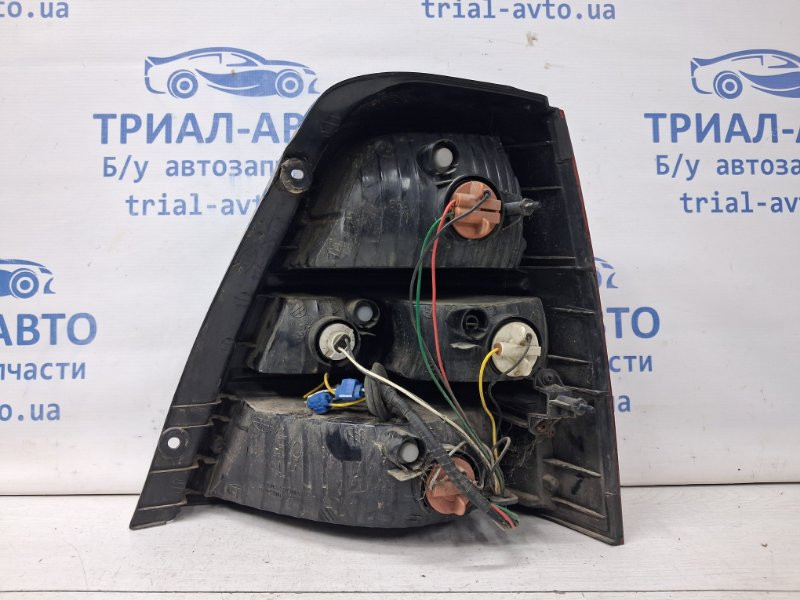 Фонарь задний внешний левый Kia Sorento BL 2.5 DIESEL D4CB 2002 (б/у) Киев - изображение 4