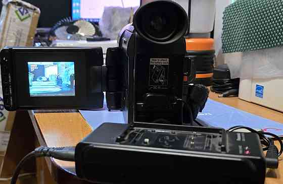 Видеокамера Panasonic NV-VX1 VHS-C (Box) + новый, запечатанный адаптер и запечатанная кассета JVC V Одесса