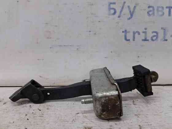 Ограничитель двери передний левый Toyota Prado 2002-2009 6861060100 (Арт. 65571) Киев