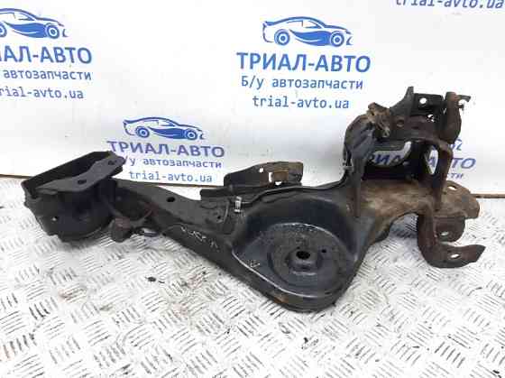Рычаг задней подвески продольный правый Nissan Juke F15 1.6 TURBO MR16DDT 2010 (б/у) Київ
