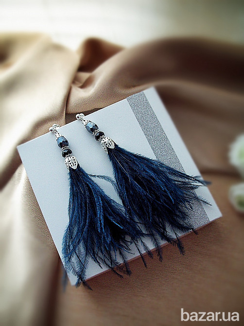 сережки Ретро з пір'ям страус синій фуксія сірий бежевий блакитний Луцк - изображение 5