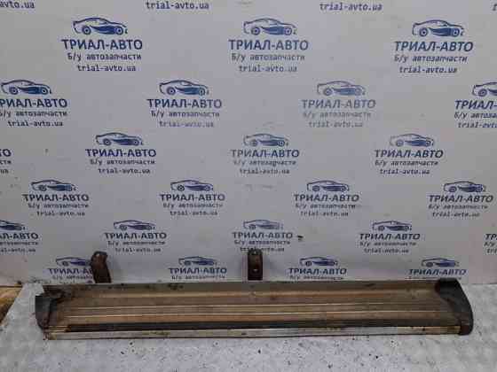 Подножка Mitsubishi L200 KB 2.5 DIESEL 4D56 2006 прав. (б/у) Киев