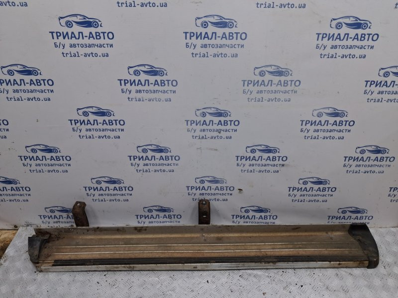 Подножка Mitsubishi L200 KB 2.5 DIESEL 4D56 2006 прав. (б/у) Киев - изображение 1