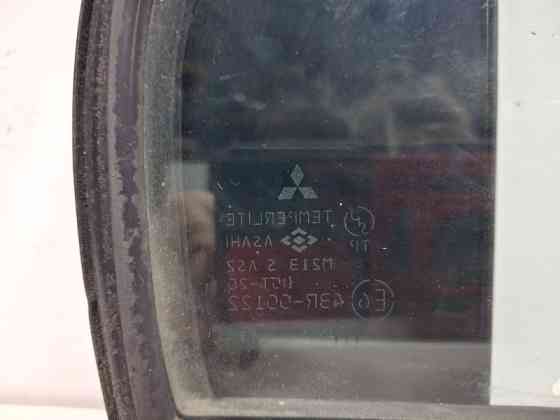 Стекло двери задней правой (форточка) Mitsubishi Lancer 2003-2009 MR525826 (Арт. 61511) Киев