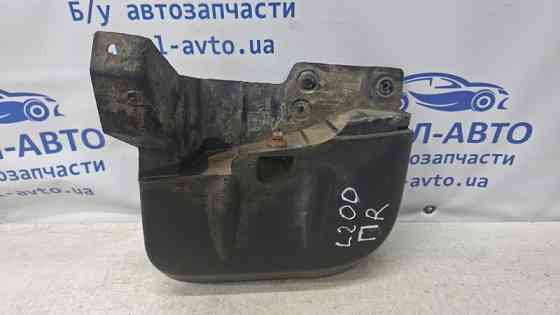 Брызговик передний Mitsubishi L200 2006-2015 MN117448 (Арт. 74522) Киев