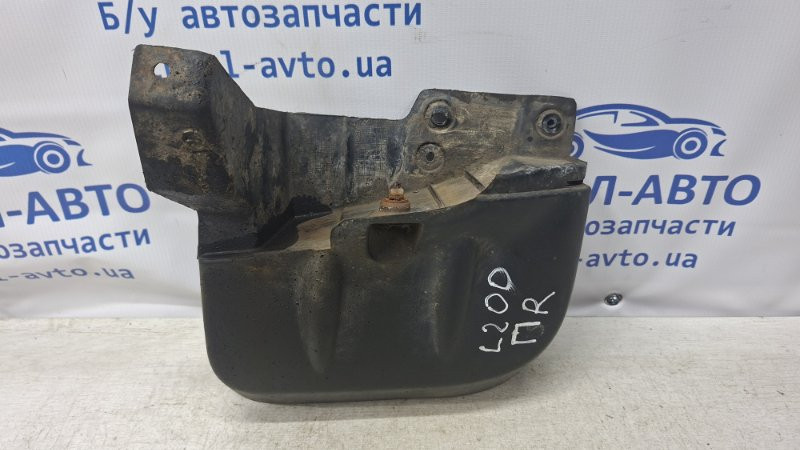 Брызговик передний Mitsubishi L200 2006-2015 MN117448 (Арт. 74522) Киев - изображение 1