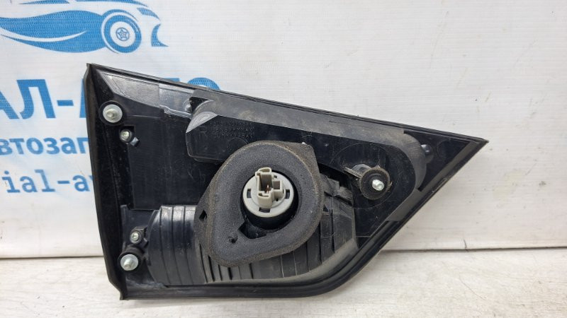 Фонарь задний внутренний правый Mitsubishi Outlander XL 2.2 DIESEL 4HK 2007 (б/у) Київ - зображення 4
