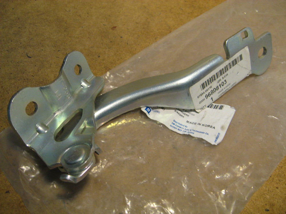 Петля капота Aveo T255 Днепр - изображение 1