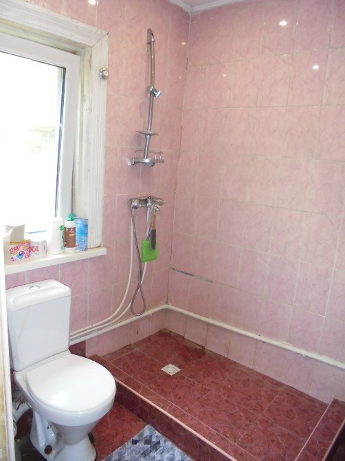 Бородянка. Деревянный дом (из дуба) обложенный кирпичом 60кв.м. на три комнаты. Бородянка - изображение 11