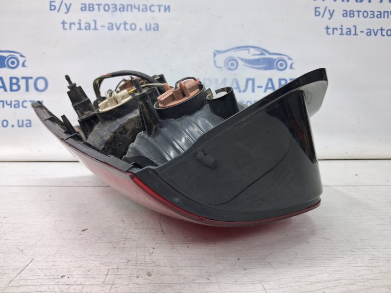 Фонарь задний внешний левый Kia Sorento BL 2.5 DIESEL D4CB 2002 (б/у) Киев - изображение 7