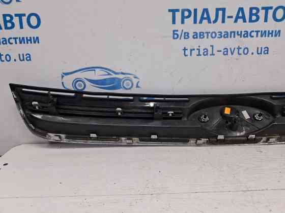 Решетка радиатора Ford Escape 3 2.0 БЕНЗИН ENR90 2012 (б/у) Київ