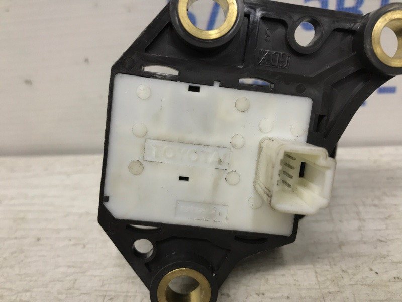 Кнопка ручника Toyota Avensis 2009-2018 8439005020 (Арт. 31370) Київ - зображення 3