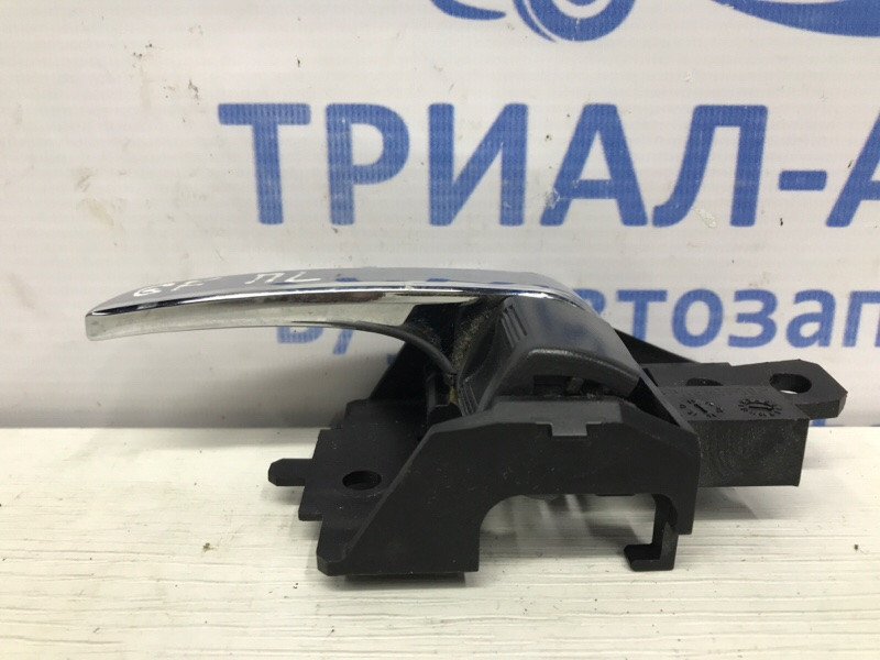 Ручка двери внутренняя левая Mitsubishi Outlander GF 2.2 DIESEL 4N14 2012 (б/у) Киев - изображение 2