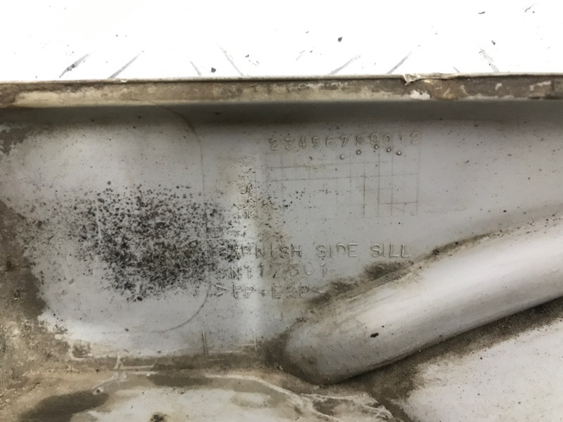 Накладка порога внешняя левая Mitsubishi Pajero Wagon 3 3.2 ДИЗЕЛЬ 4M41 1999 (б/у) Київ - зображення 8