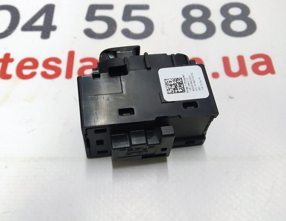 Блок управления стеклоподъемником двери передней правой/задней левой/правой Tesla model 3 1081038-01 Київ - зображення 2