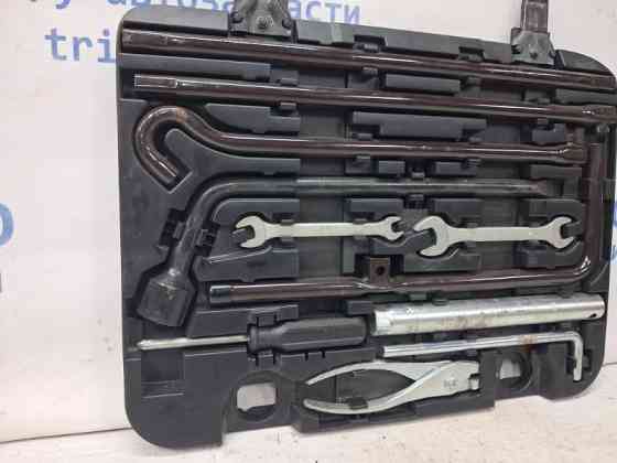 Набор инструментов Toyota Prado J120 4.0 1GR-FE 2002 (б/у) Київ