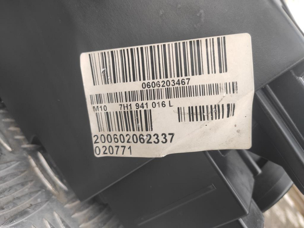 Фара правая Volkswagen Multivan 2003-2010 Ковель - изображение 8