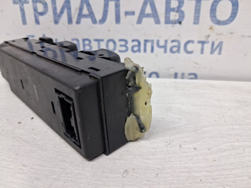 Блок управления стеклоподъемниками Mitsubishi Pajero Sport 1996-2008 MR796123 (Арт. 59160) Київ - зображення 4