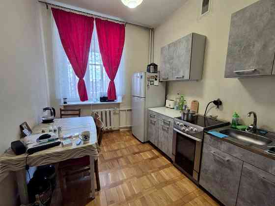 Продам 1-к квартиру (42м2) в центре, пр. Пушкина 13 / б-р Кучеревского Днепр