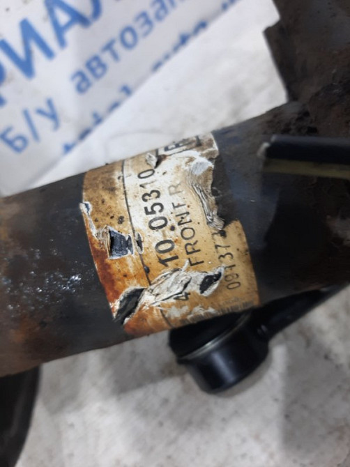 Амортизатор передний правый Toyota Avensis T27 1.8 БЕНЗИН 2ZRFAE 2009 (б/у) Киев - изображение 5