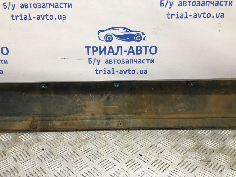 Накладка порога внешняя правая Mitsubishi Pajero Wagon 4 3.2 ДИЗЕЛЬ 4M41 2006 (б/у) Киев - изображение 6