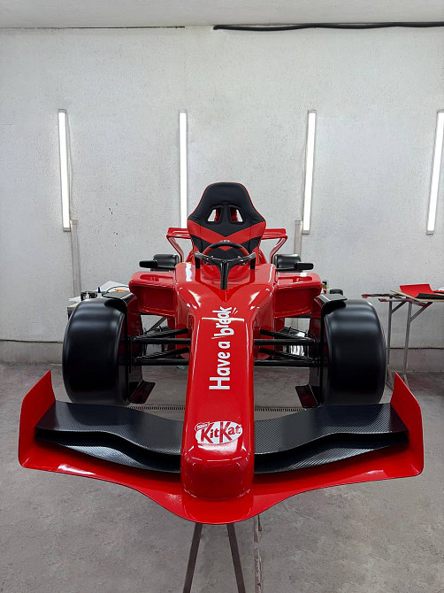 Рекламний болід Formula 1 для вашого бренду під ключ Київ - зображення 4