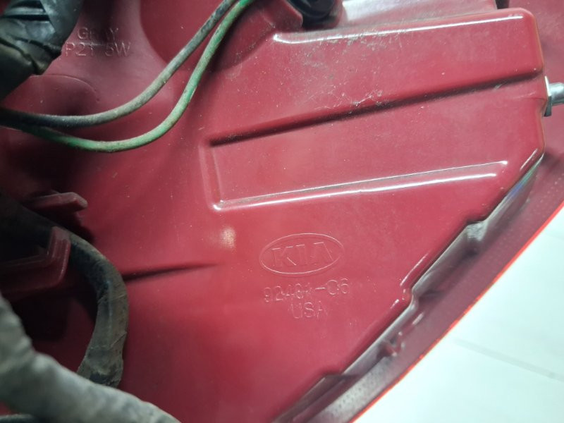 Фонарь задний внешний левый Kia Sorento UM 2.4 БЕНЗИН G4KJ 2014 (б/у) Киев - изображение 6