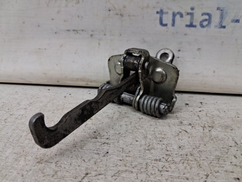 Ограничитель двери передний правый Dacia Duster HS 1.5 DIESEL K9K 2010 (б/у) Киев - изображение 3