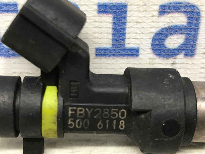 Форсунка топливная Nissan Qashqai J10 2.0 БЕНЗИН MR20DE 2006 (б/у) Киев - изображение 2