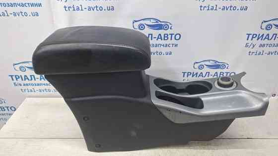 Подлокотник Mitsubishi Outlander 2007-2012 8011A085YA (Арт. 74275) Київ