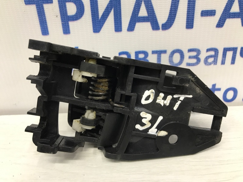 Ручка двери внутренняя левая Mitsubishi Outlander CU 2.4 БЕНЗИН 4G69 2003 (б/у) Киев - изображение 3