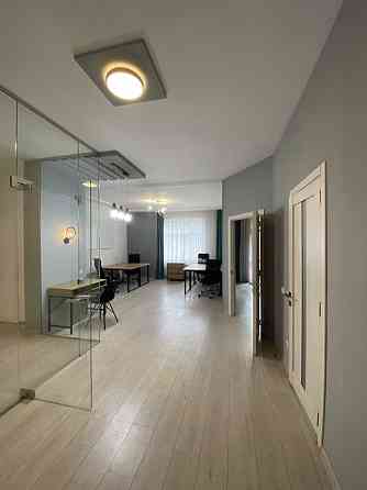 долгосрочная аренда офисное помещение Киев, Печерский, 35000 грн./мес. Киев