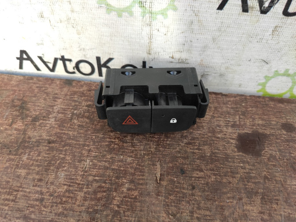 Кнопка аварийки Renault Trafic III 2014-2021 (252100622R) Ковель - изображение 1