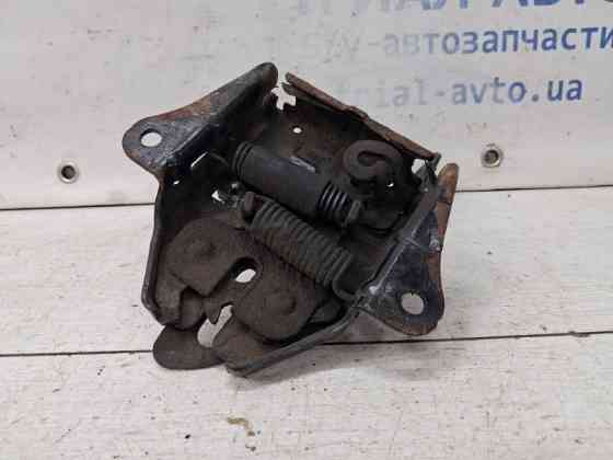 Замок капота Kia Sorento 2002-2011 811303E000 (Арт. 67677) Киев