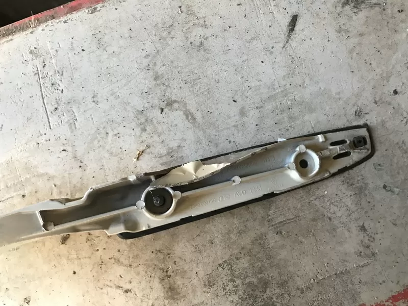 Бу рейлинг правый Renault Megane 3 универсал, 738200019R , дефект. Кропивницкий - изображение 2