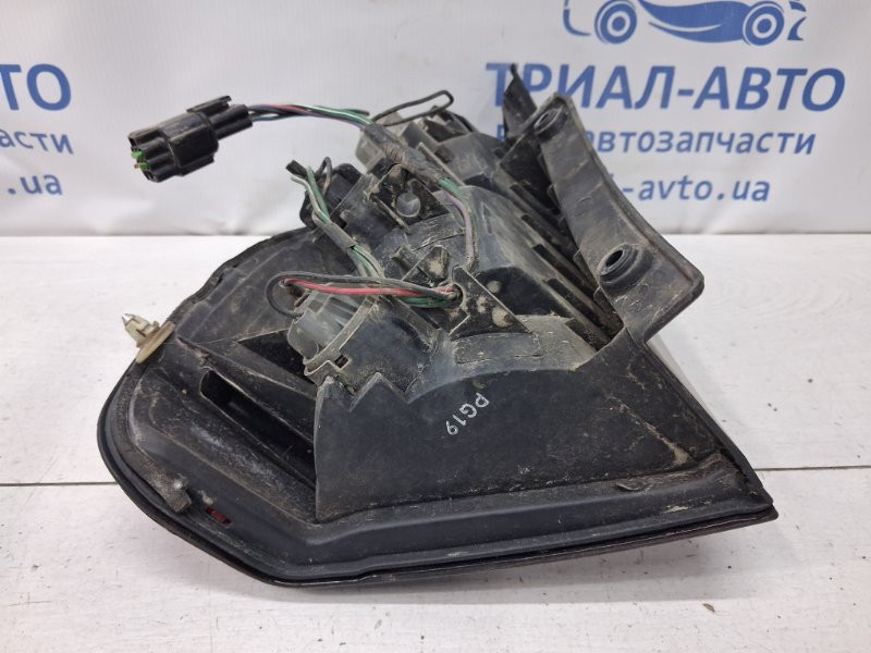 Фонарь задний внешний правый Mitsubishi Pajero Sport K9 2.5 DIESEL 4D56 1996 (б/у) Киев - изображение 6