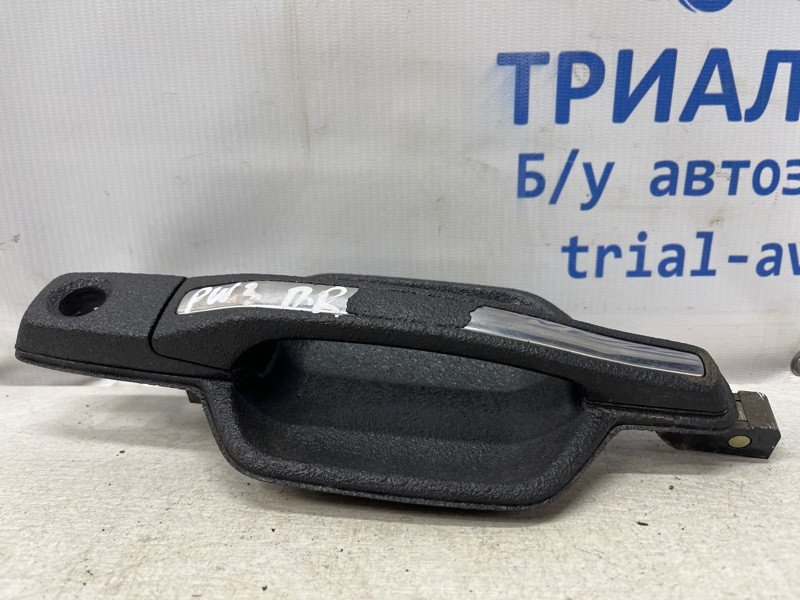 Ручка двери внешняя передняя правая Mitsubishi Pajero Wagon 3 3.2 ДИЗЕЛЬ 4M41 1999 (б/у) Київ - зображення 2