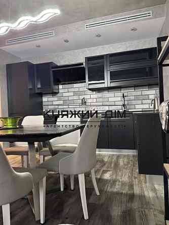 Оренда 3 -кімнатної квартири на Ревуцького, м. Харківська, є Генератор і укриття. Код № 11203424 Киев