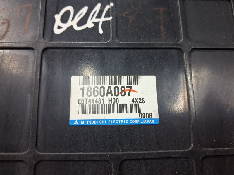 Блок управления двигателем Mitsubishi Outlander CU 2.4 БЕНЗИН 4G69 2003 (б/у) Київ - зображення 4