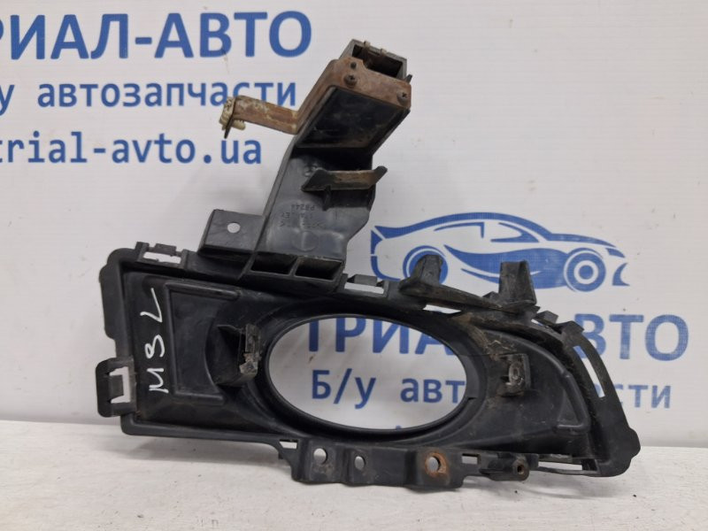 Решетка противотуманки левая Mazda 3 BK 1.6 БЕНЗИН Z6 2003 (б/у) Киев - изображение 2