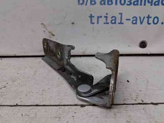 Петля капота левая Mitsubishi Pajero Wagon 3 3.2 ДИЗЕЛЬ 4M41 1999 (б/у) Киев