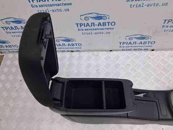 Подлокотник Toyota Avensis T25 2.0 DIESEL 1ADFTV 2002 (б/у) Київ