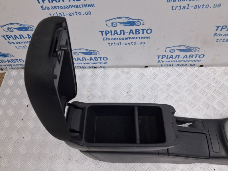 Подлокотник Toyota Avensis T25 2.0 DIESEL 1ADFTV 2002 (б/у) Київ - зображення 5
